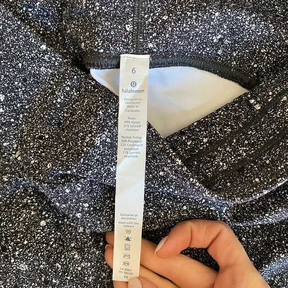 Lululemon size 6 leggings - Picture 2 of 2